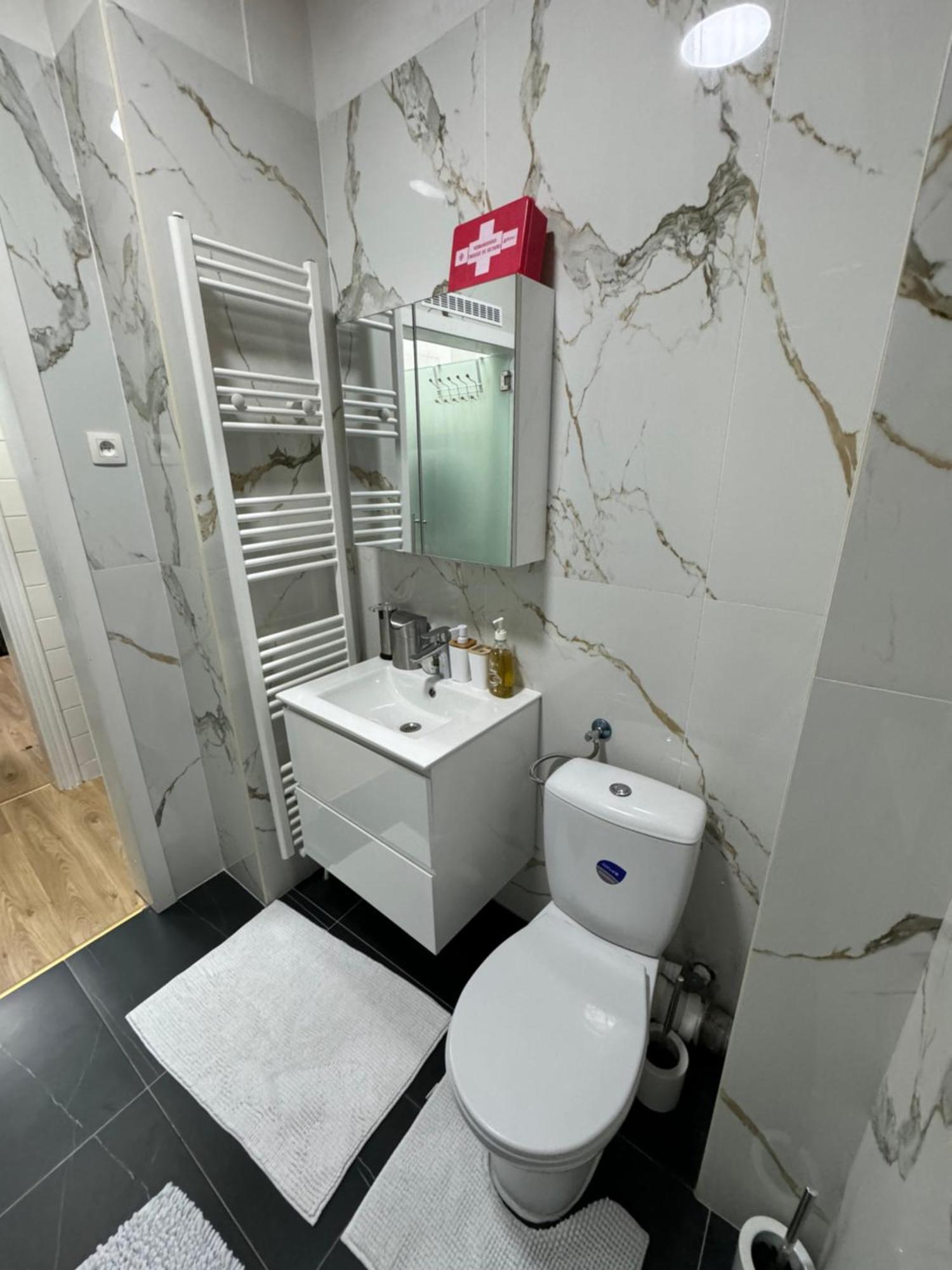 Appartement 2 Chambre Luxueuse A Jette Bruxelles Esterno foto